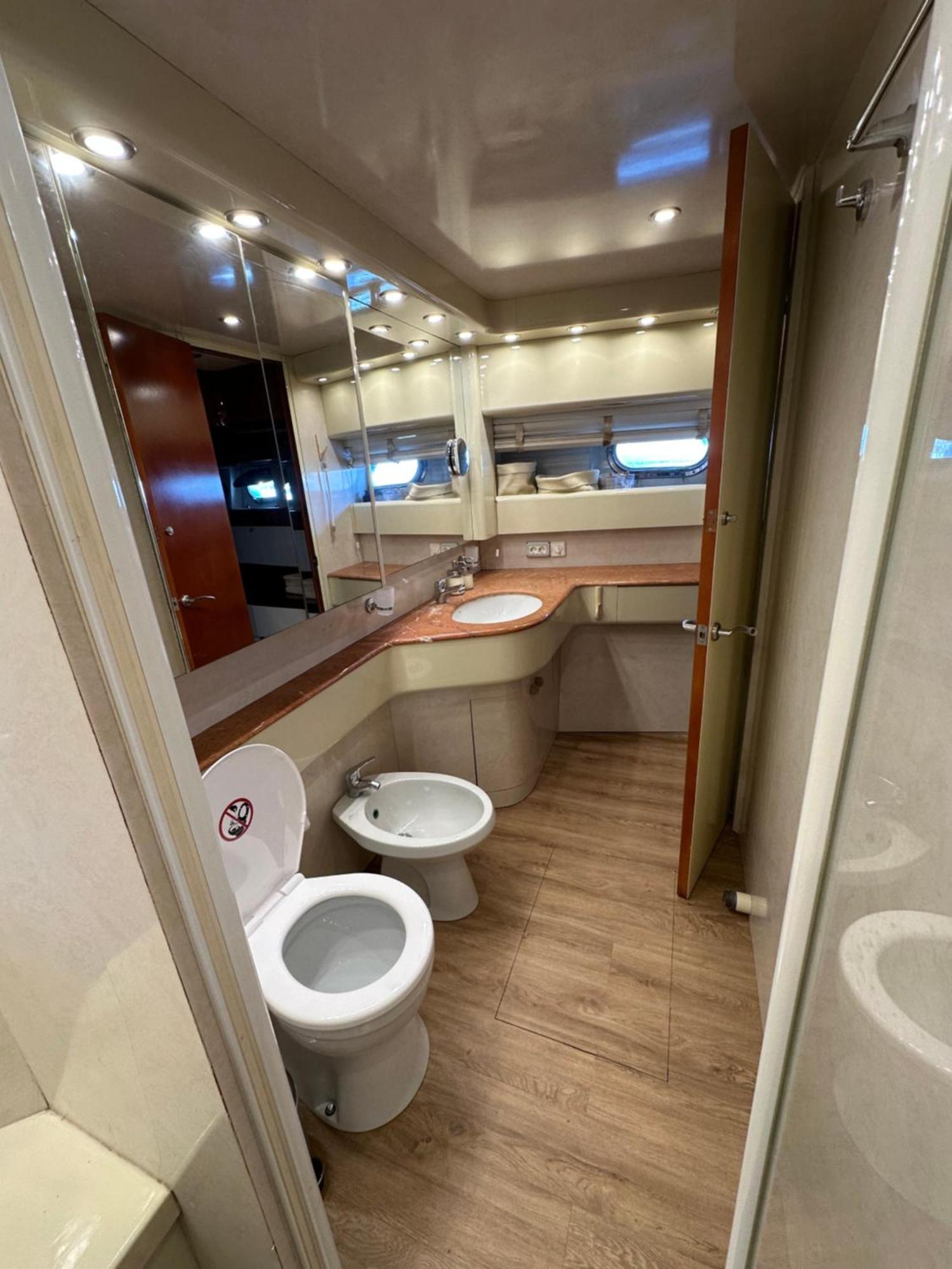 Yacht 20Metros Otel Sant Adria de Besos Dış mekan fotoğraf